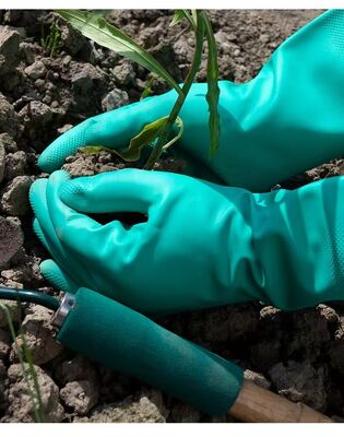 33 Cm Length Nitrile Glove of Green Chemical Resistant Non Beaded Cuff Ideal for Medical Food Handling and Cleaning Tasks